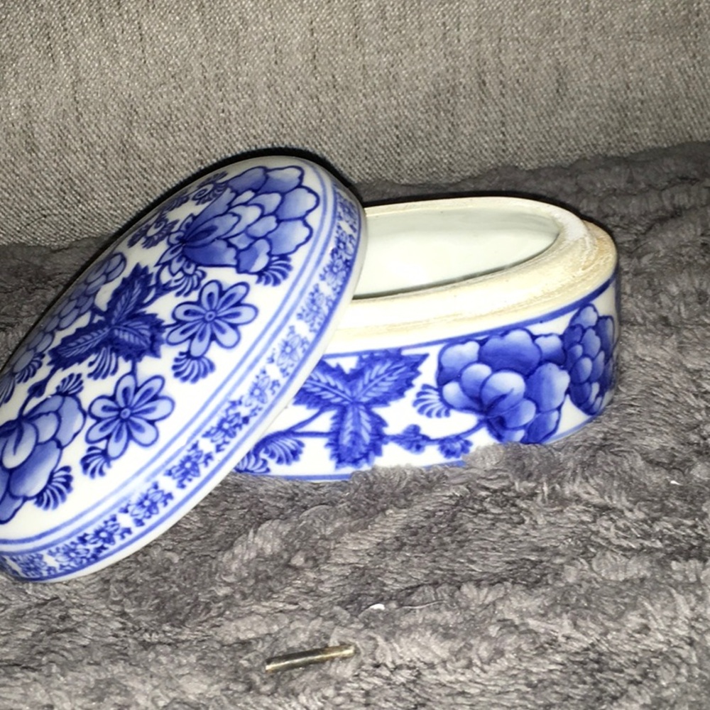 Vintage Porcelain Trinket Box with Lid
